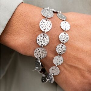 ❤️‍🔥5/$25❤️‍🔥 Rooted To The SPOTLIGHT Silver Bracelet